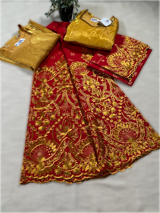 Salouva rouge avec motifs doré (avec Pena)