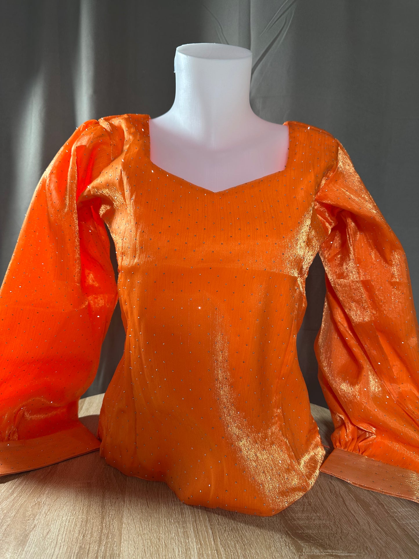 Body organza orange (manches longues )