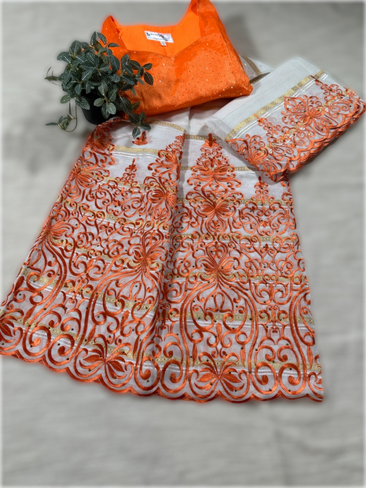 Salouva blanc avec motifs orange (avec Pena)