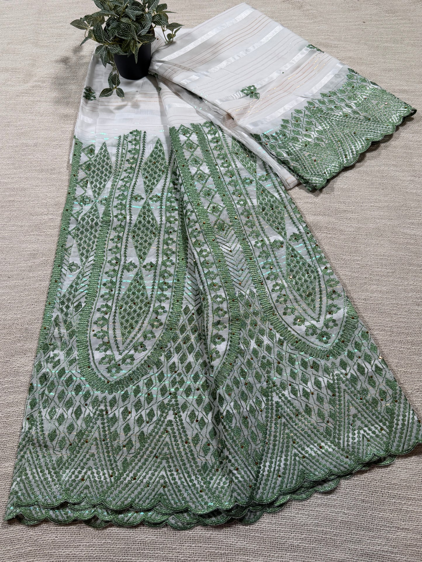 Salouva blanc + motif vert (avec Pena)