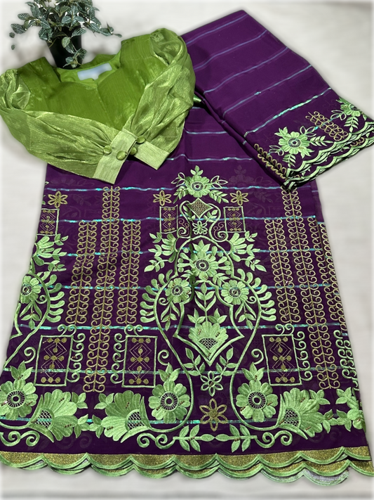 Salouva violet avec motif vert (avec Pena)