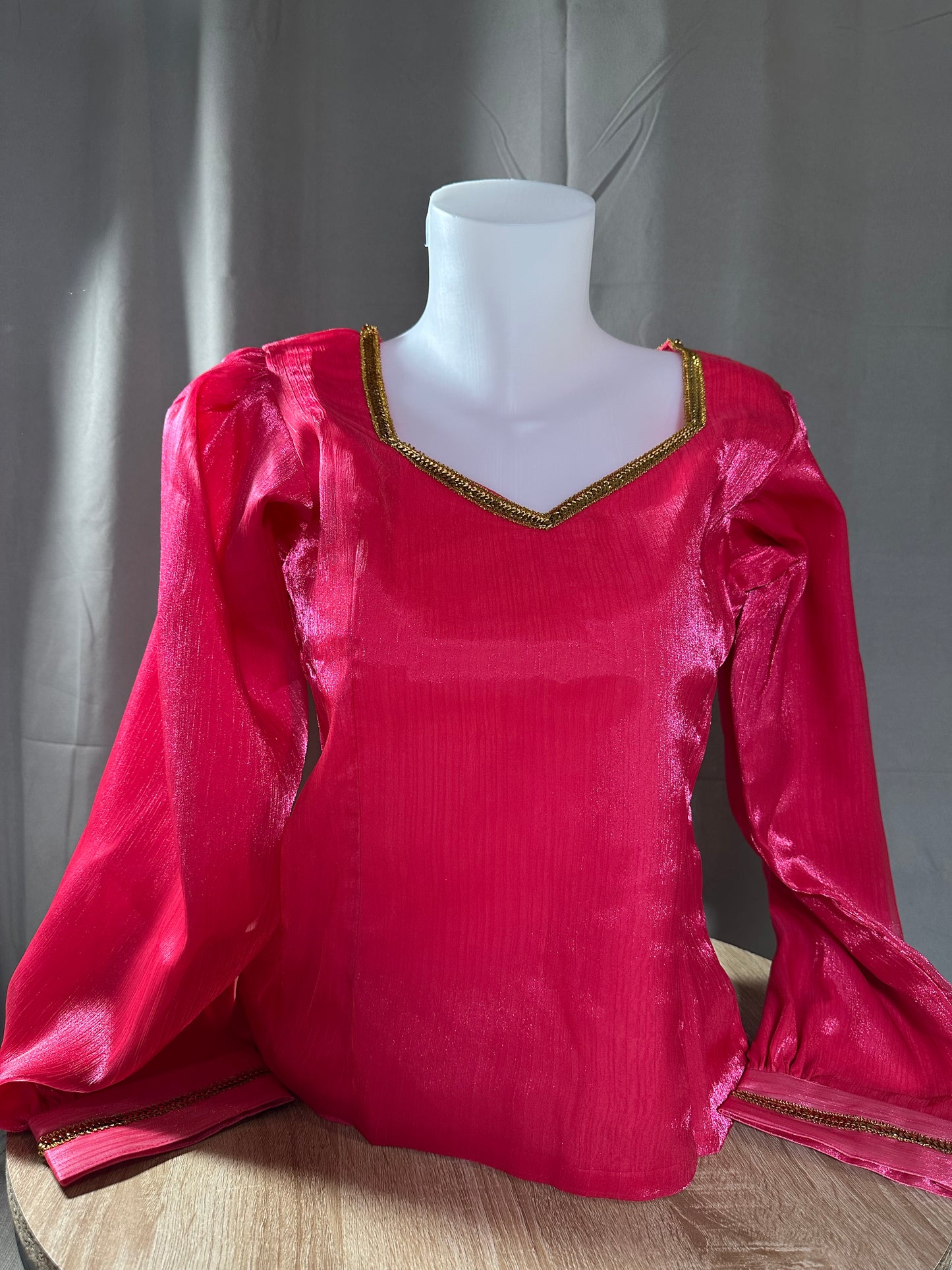 Body organza rose foncé (manches longues)