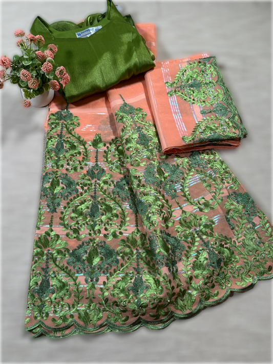 Salouva rose avec motifs vert (avec Pena)