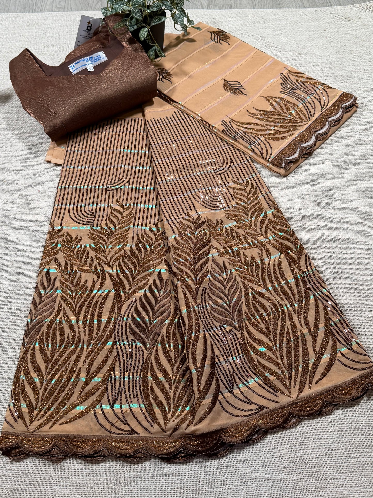 Salouva marron + motifs marron (Sequin)