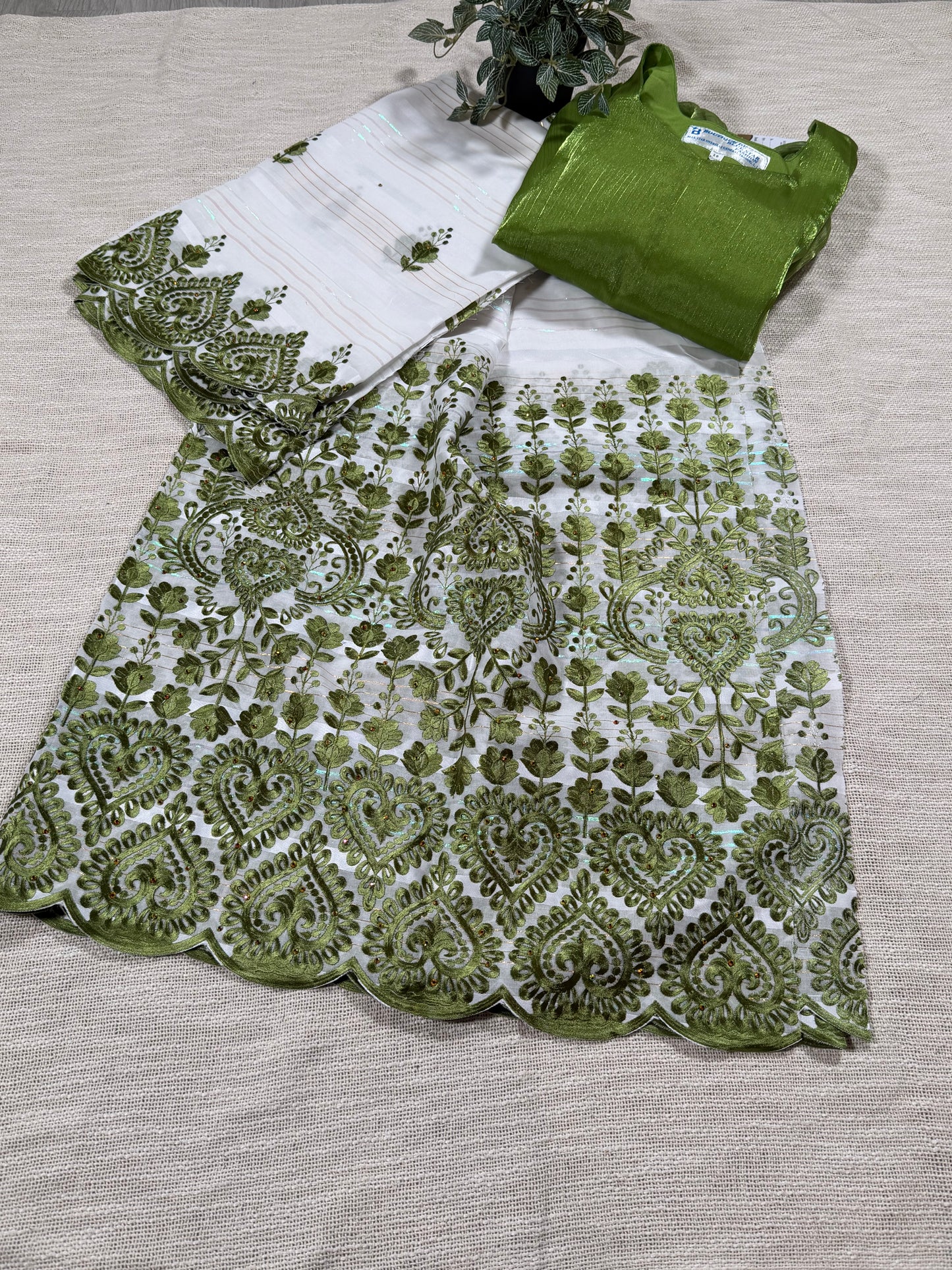 Salouva blanc + motif vert (avec Pena)