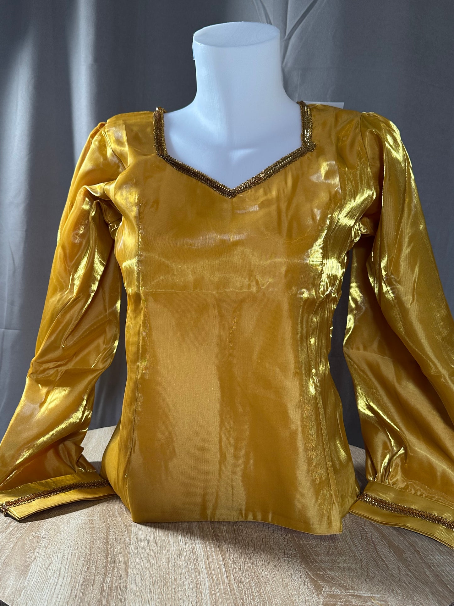 Body doré |effet satin |manches longues