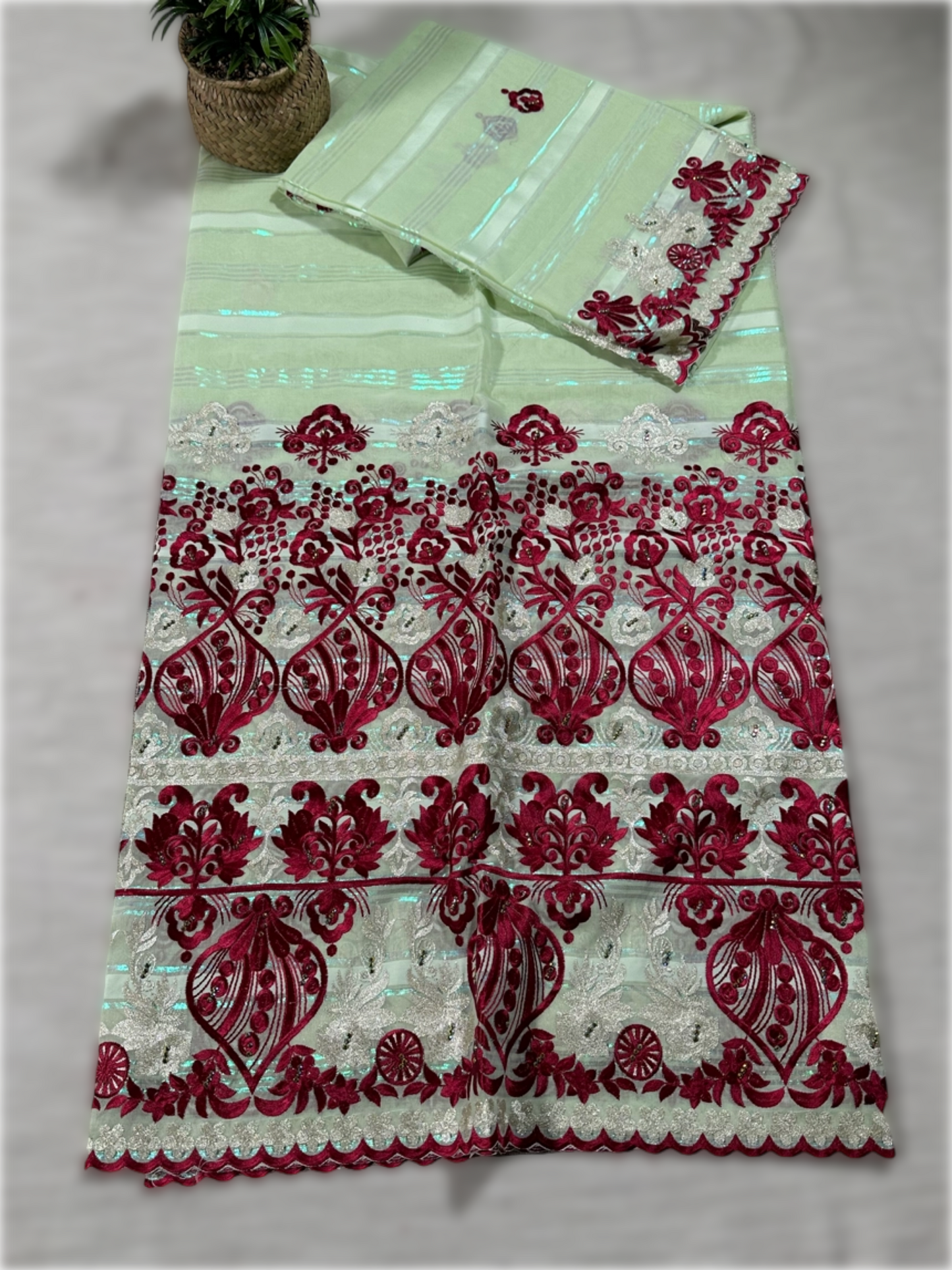 Salouva vert menthe avec motifs rouge et blanc (Avec Pena)